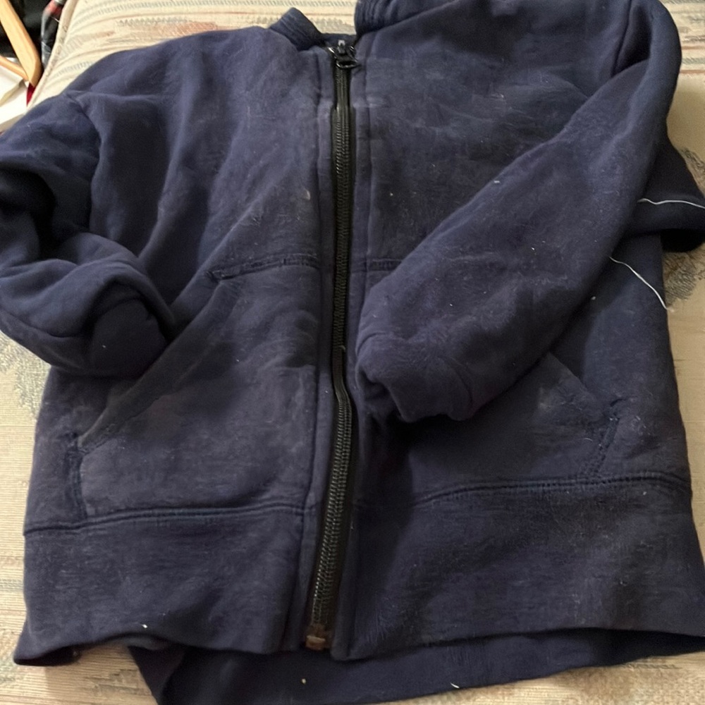 FINAL MARKDOWN Hanes children’s hooded sweatshirt xs